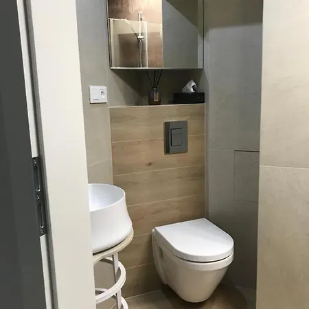 Bianco Classic W Centrum Miasta. Ζεστοκόβα